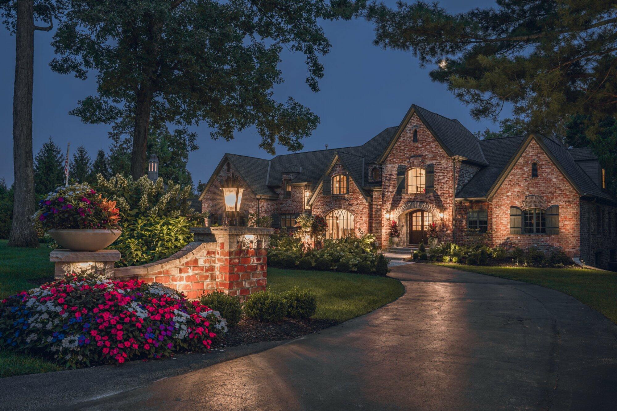 Outdoor Lighting to Elevate your Landscape|Elevate Outdoor