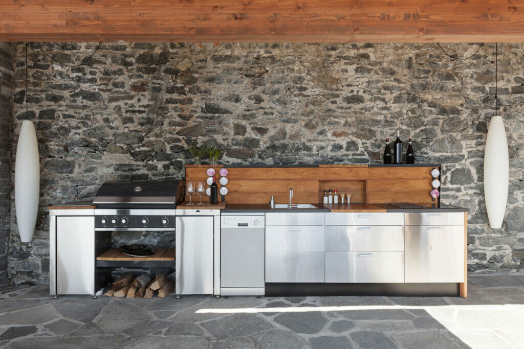 stainless steel finish outdoor kitchen