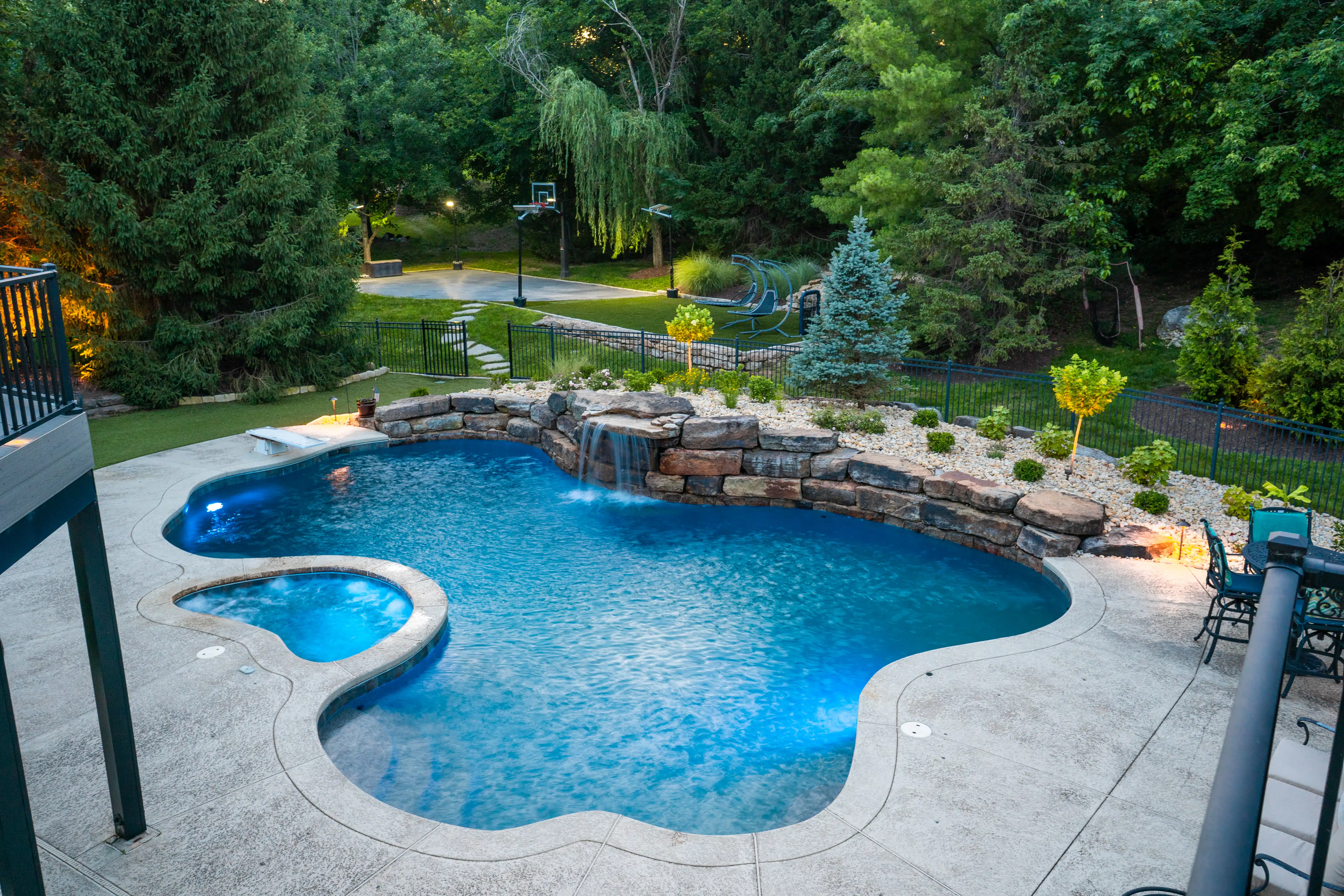Pool and Play